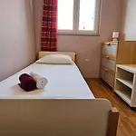 Ana B